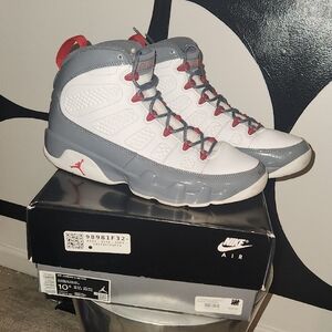 Nike JORDAN RETRO 9 Sneakers